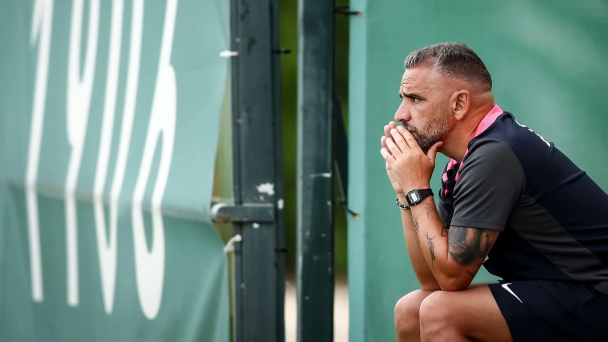 Rui Borges preocupado; Meia dezena de lesionados a 48 horas do Sporting - Porto